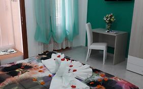 Affitta Camere Romy
